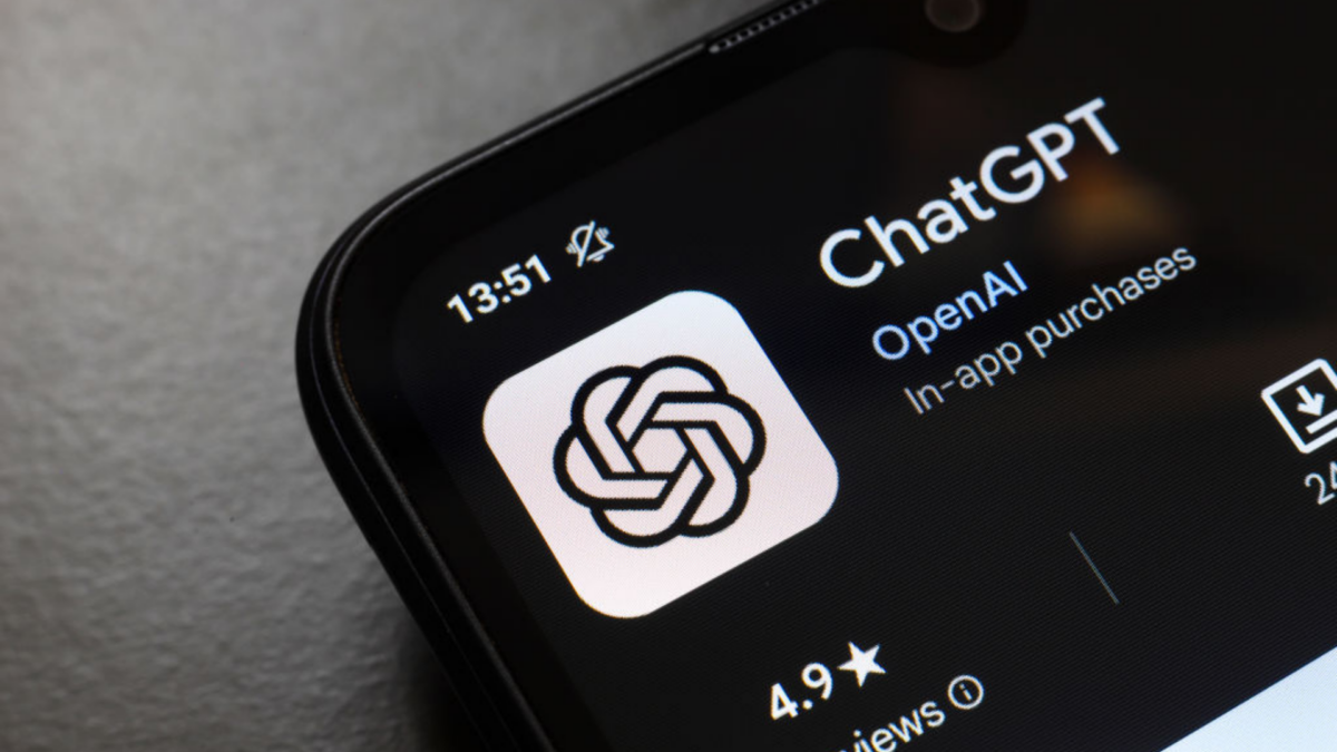 OpenAI Atinge US$1 Bilhão em Receita Anualizada com Publicidade no ChatGPT
